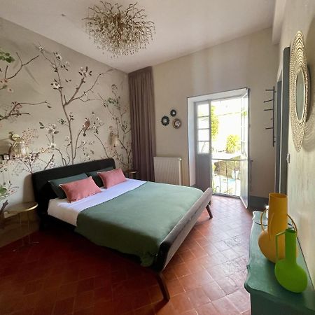 L'Oiseau Bleu Rollier Bed & Breakfast Roubia Exterior photo