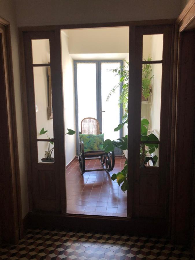 L'Oiseau Bleu Rollier Bed & Breakfast Roubia Exterior photo