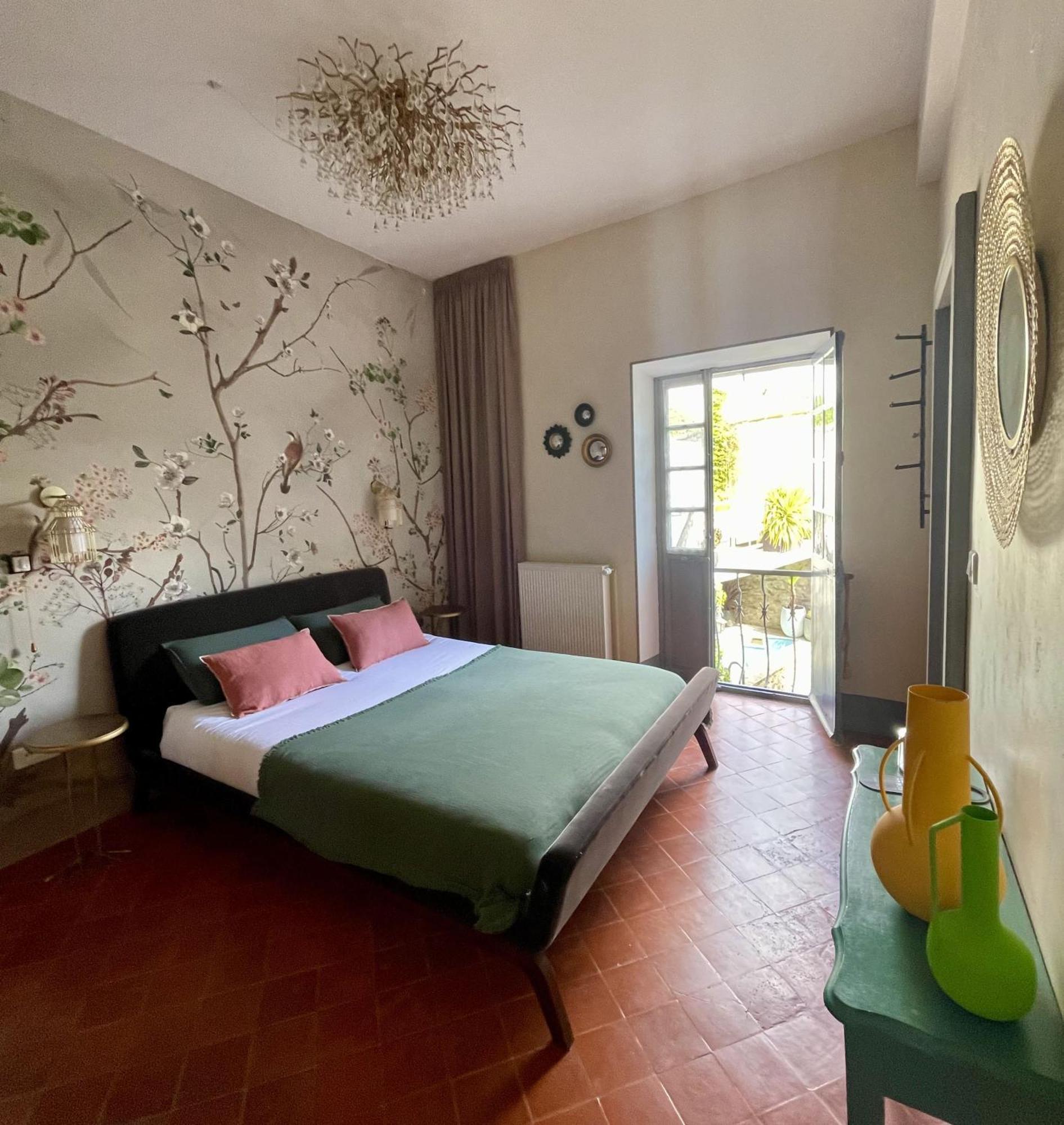 L'Oiseau Bleu Rollier Bed & Breakfast Roubia Exterior photo